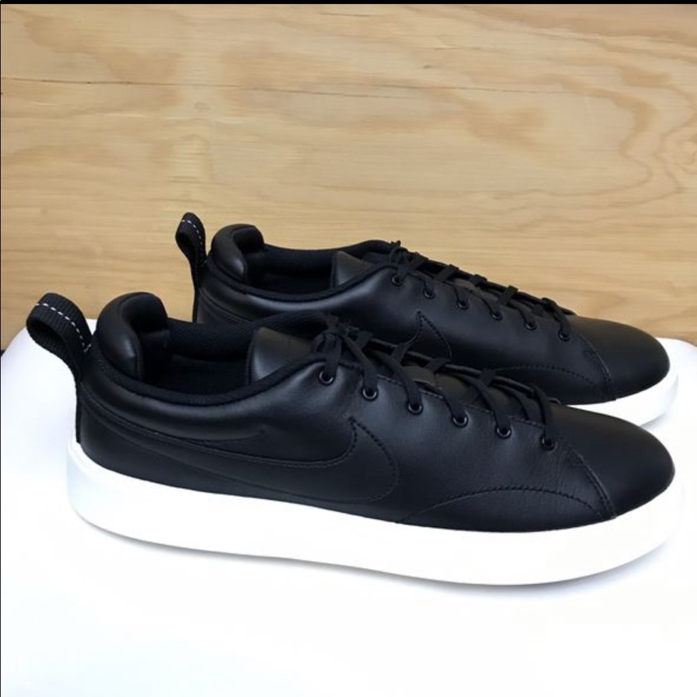 Nike Course Classic Golf Shoes